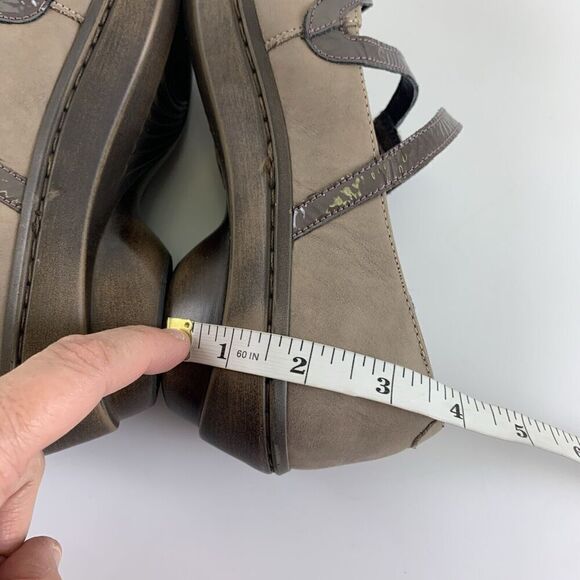 Naot Myna Strappy Mary Jane Low Heel Round Toe Taupe Leather Suede 36 US 5 - Picture 10 of 15